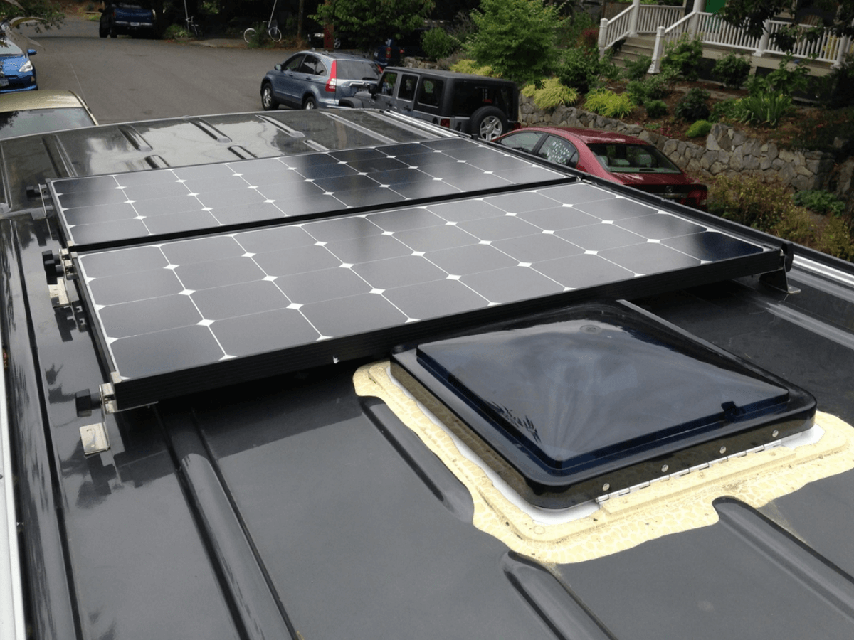 Solar-Panels-for-Caravan-Roofs